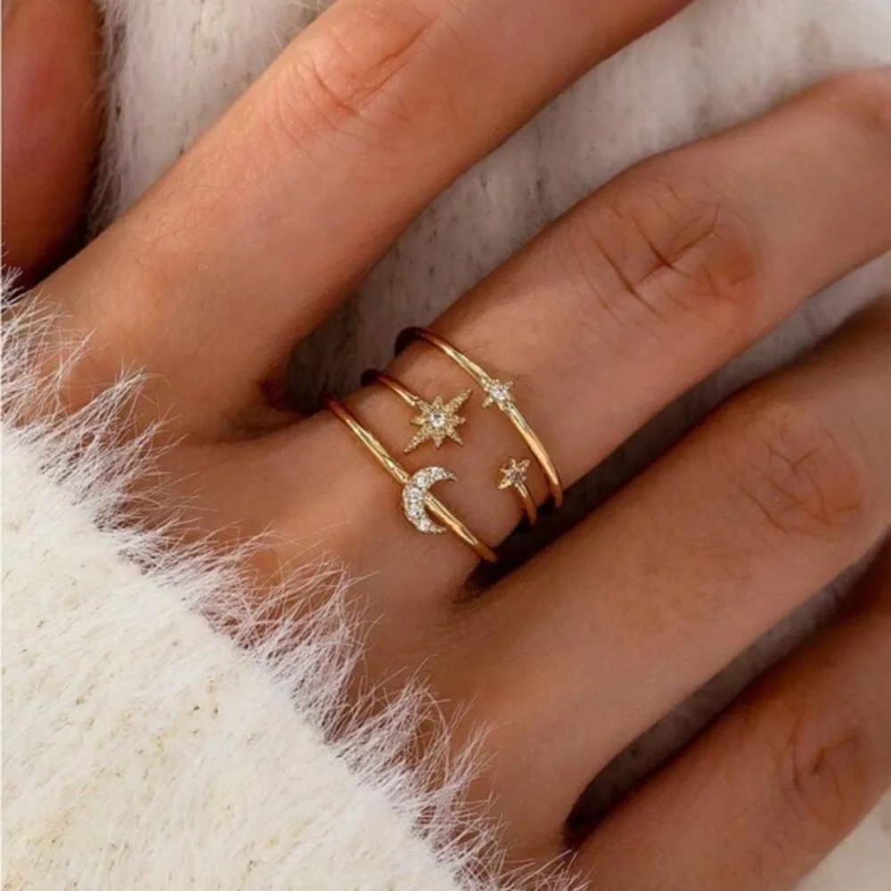 Gold star ring - Picture 1 of 2